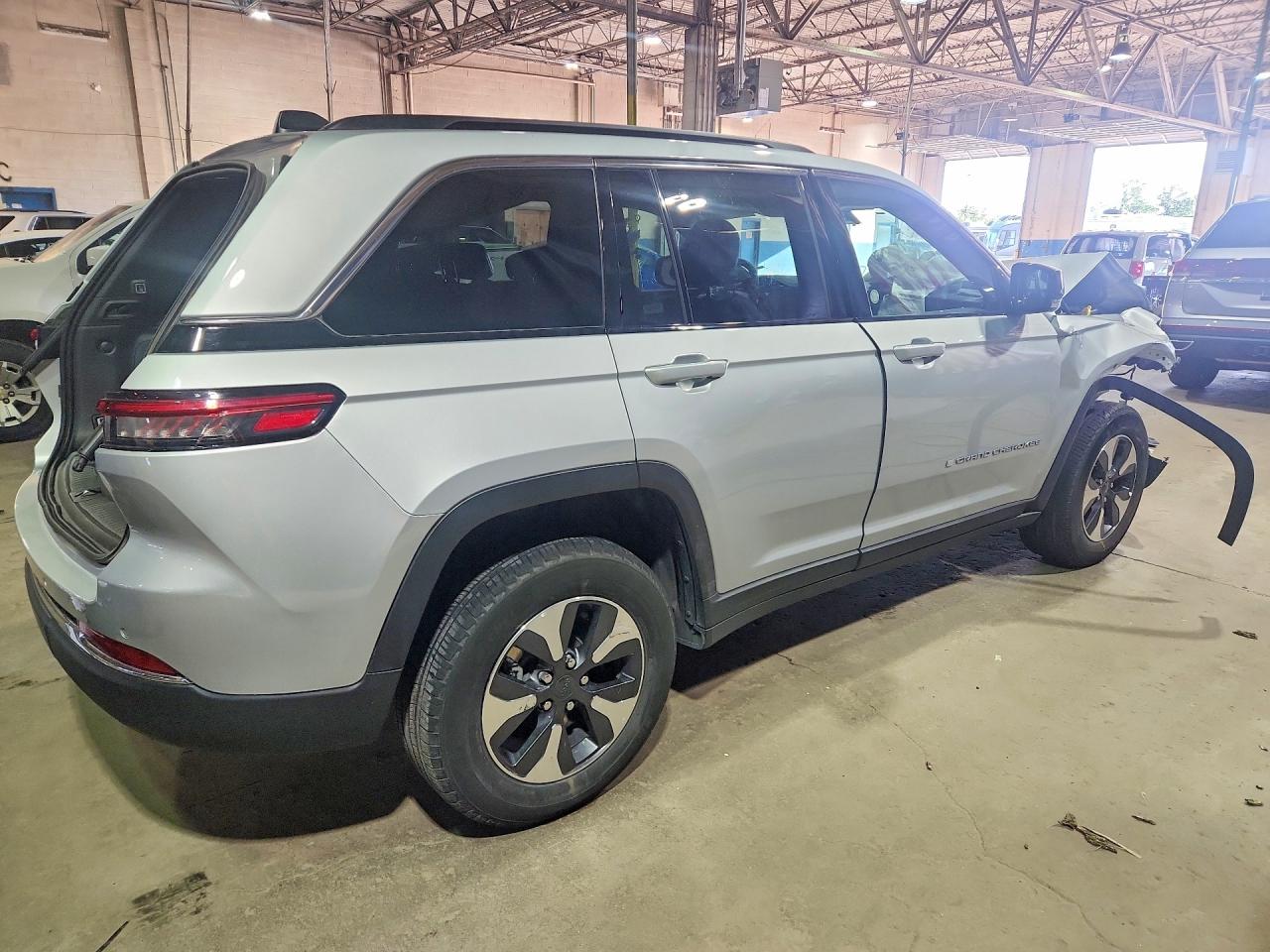 2025 JEEP GRAND CHEROKEE 4XE — снимка 3
