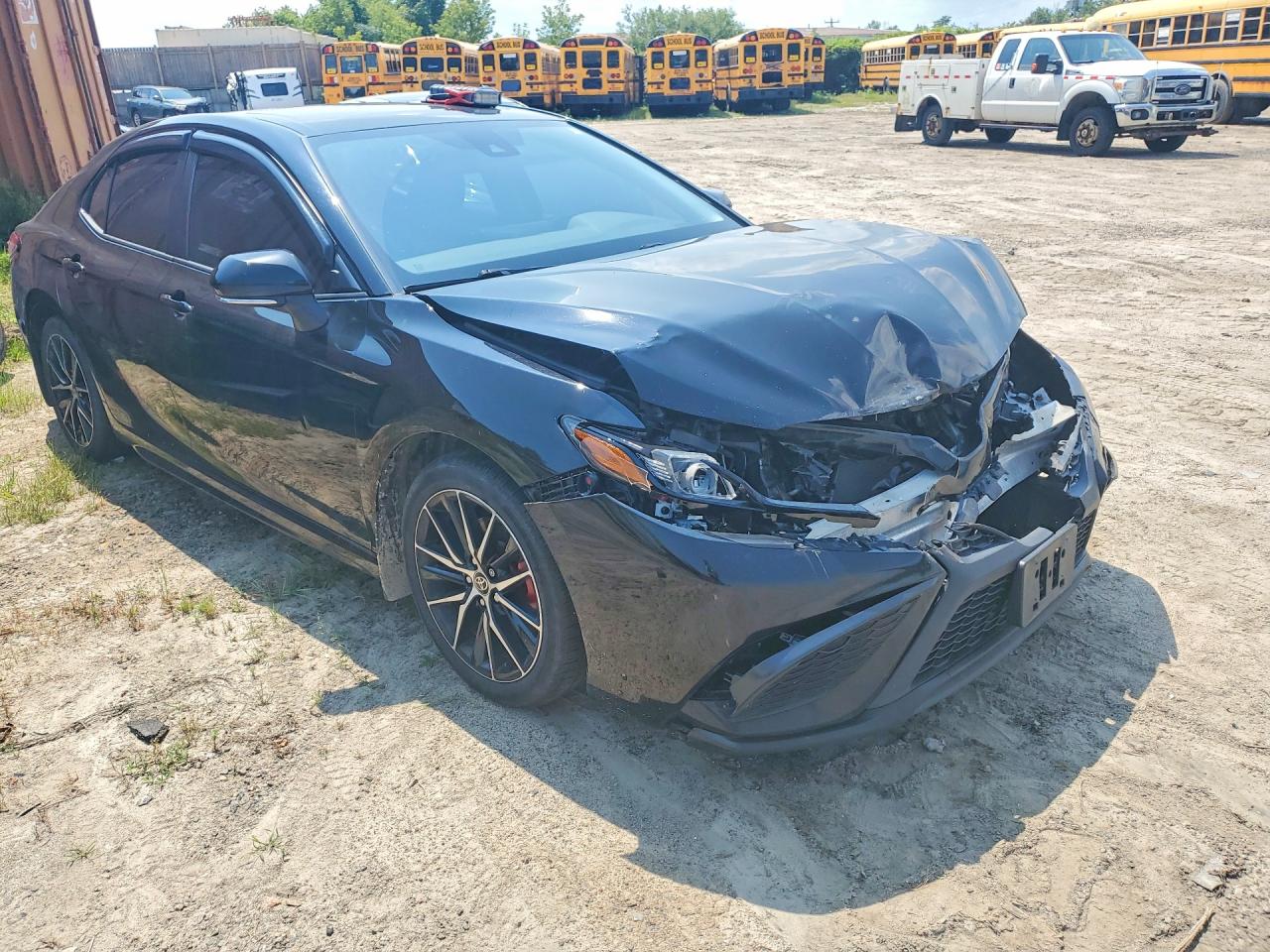 2021 TOYOTA CAMRY SE — снимка 4