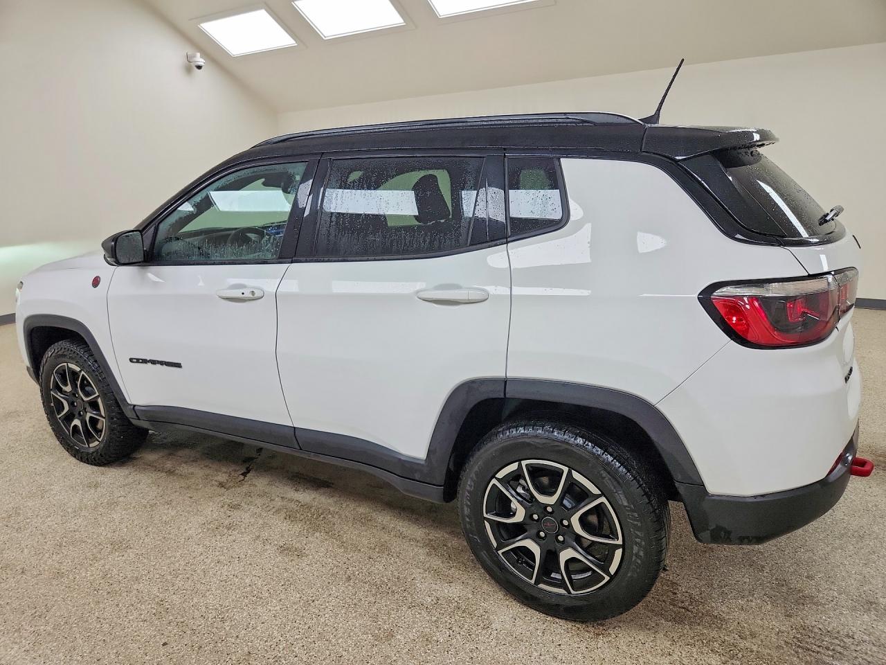 2026 JEEP COMPASS TRAILHAWK — снимка 2