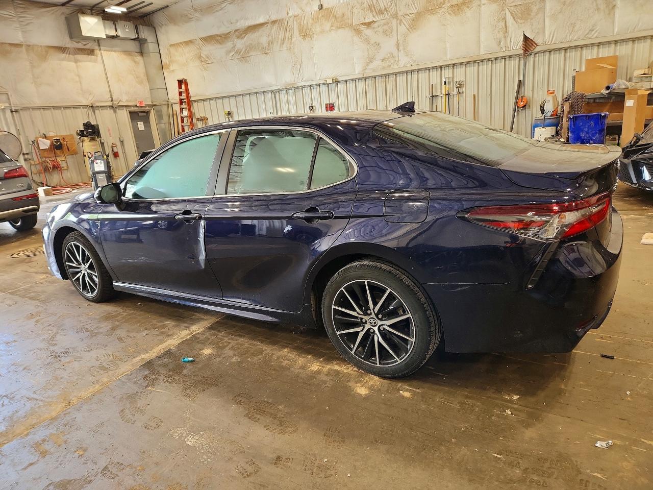 2021 TOYOTA CAMRY SE — снимка 2