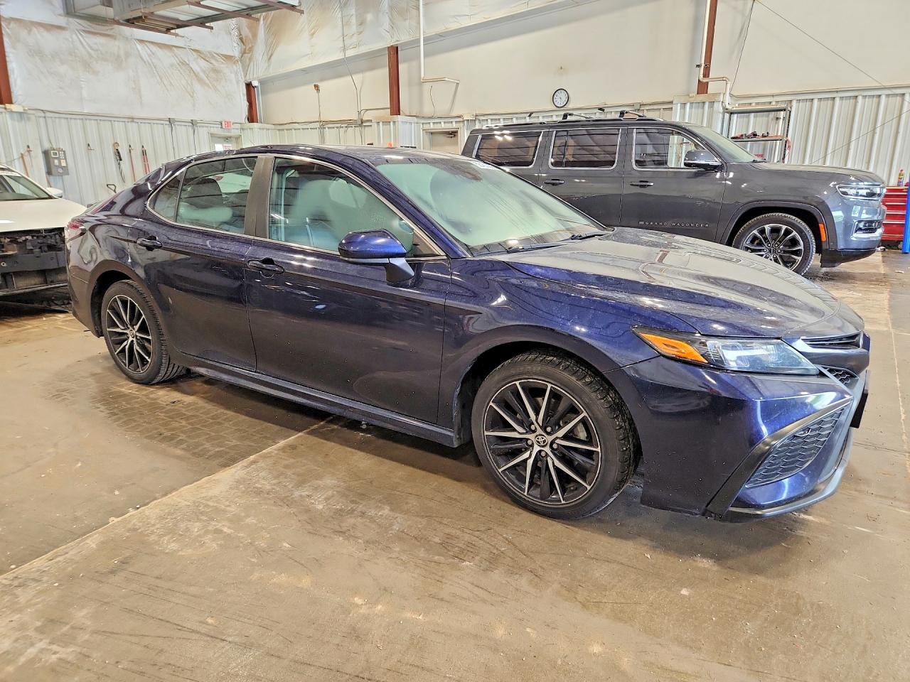 2021 TOYOTA CAMRY SE — снимка 4