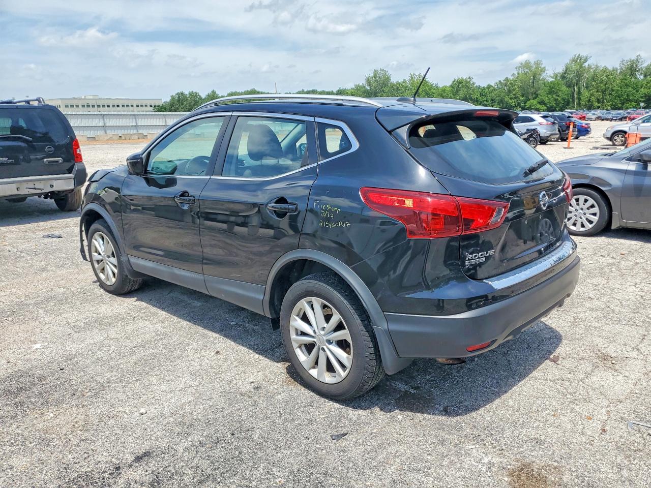 2017 NISSAN ROGUE SPORT SV — снимка 2