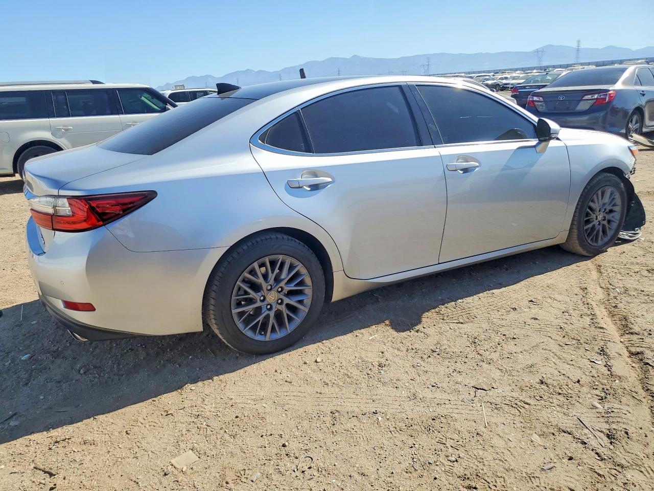2018 LEXUS ES 350 — снимка 3