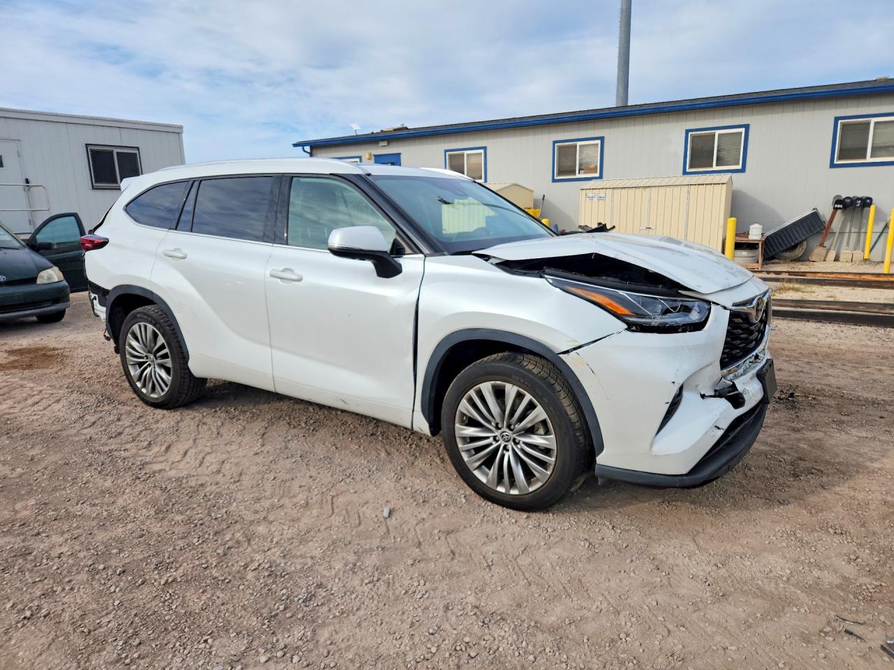 2022 TOYOTA HIGHLANDER PLATINUM — снимка 4