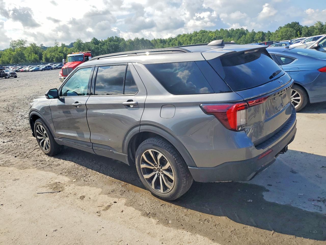 2025 FORD EXPLORER ST-LINE — снимка 2