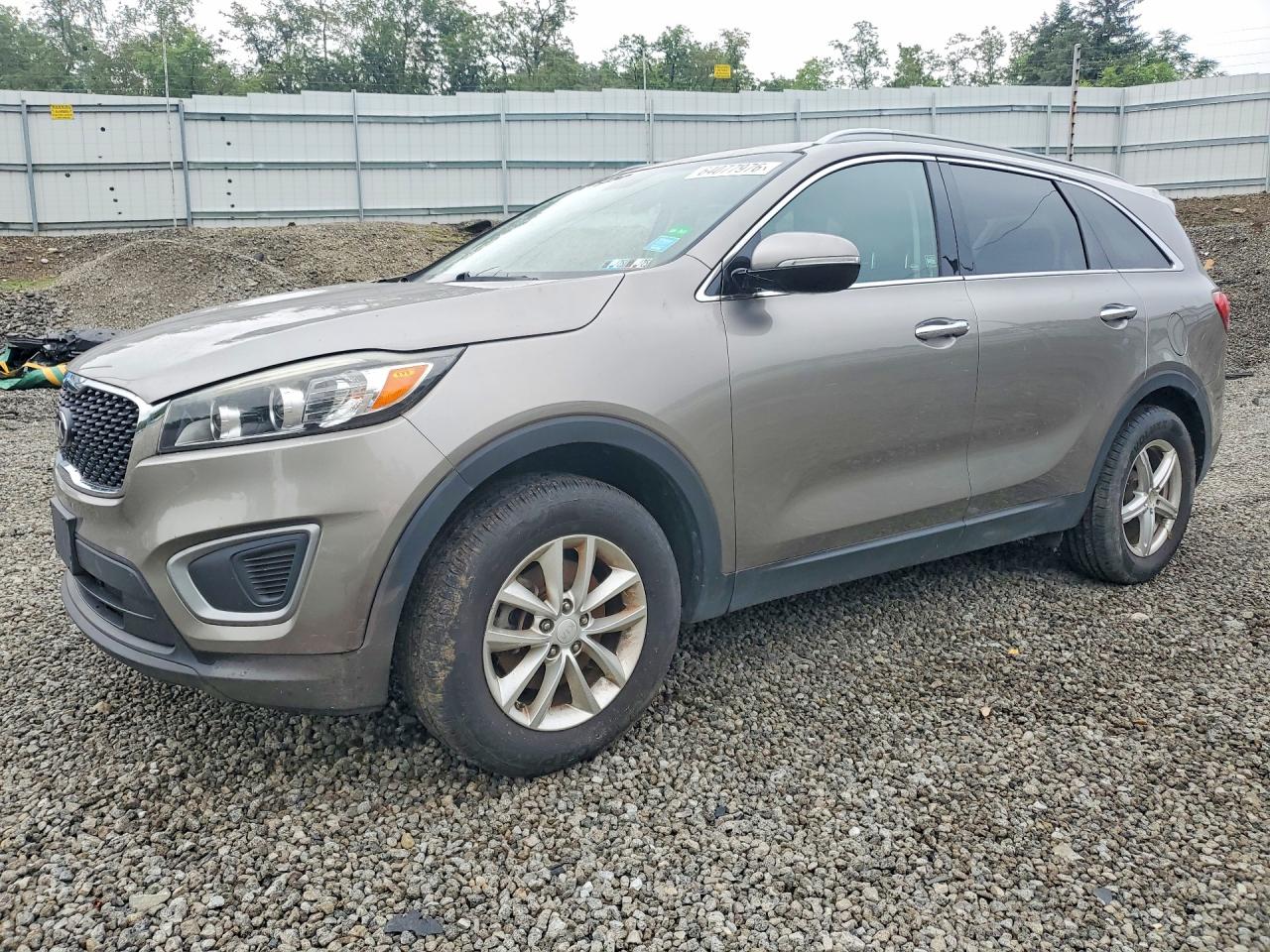2016 KIA SORENTO LX