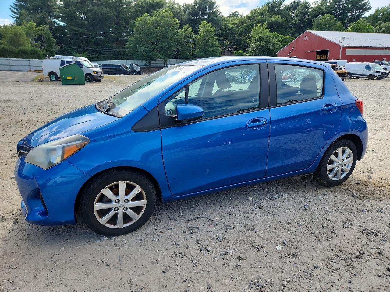 2016 TOYOTA YARIS 5-DOOR LE