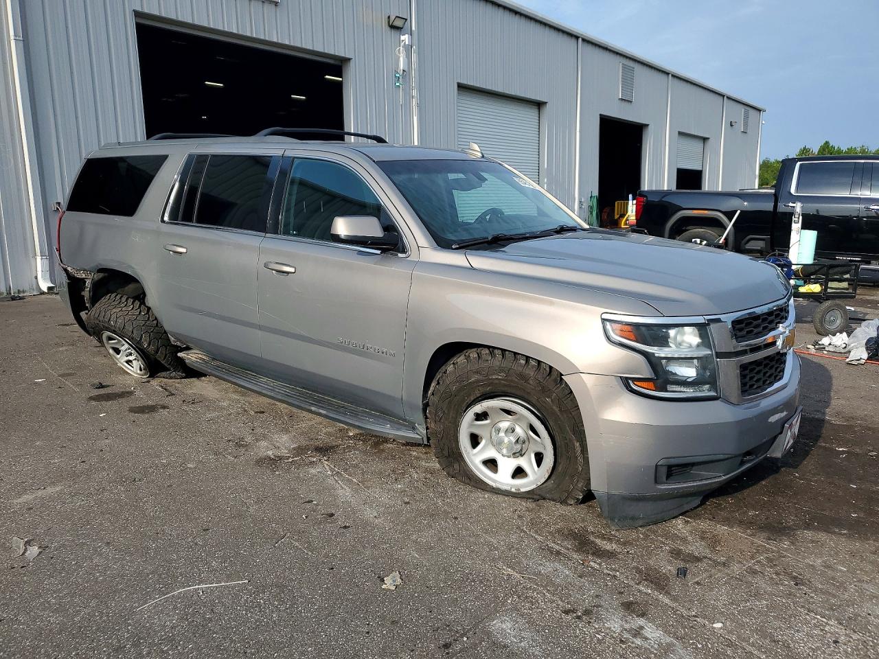 2018 CHEVROLET SUBURBAN K1500 — снимка 4