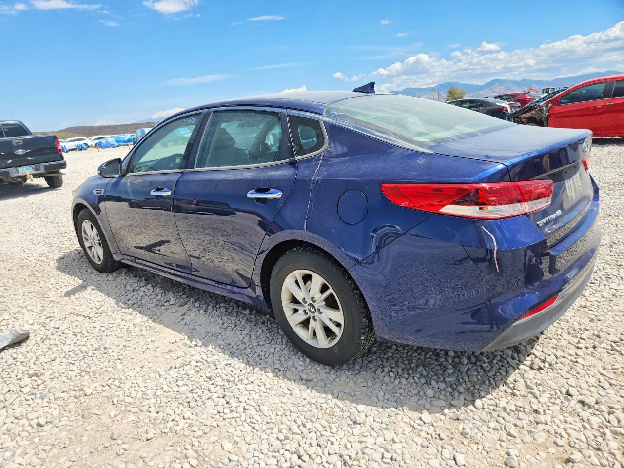 2016 KIA OPTIMA LX — снимка 2