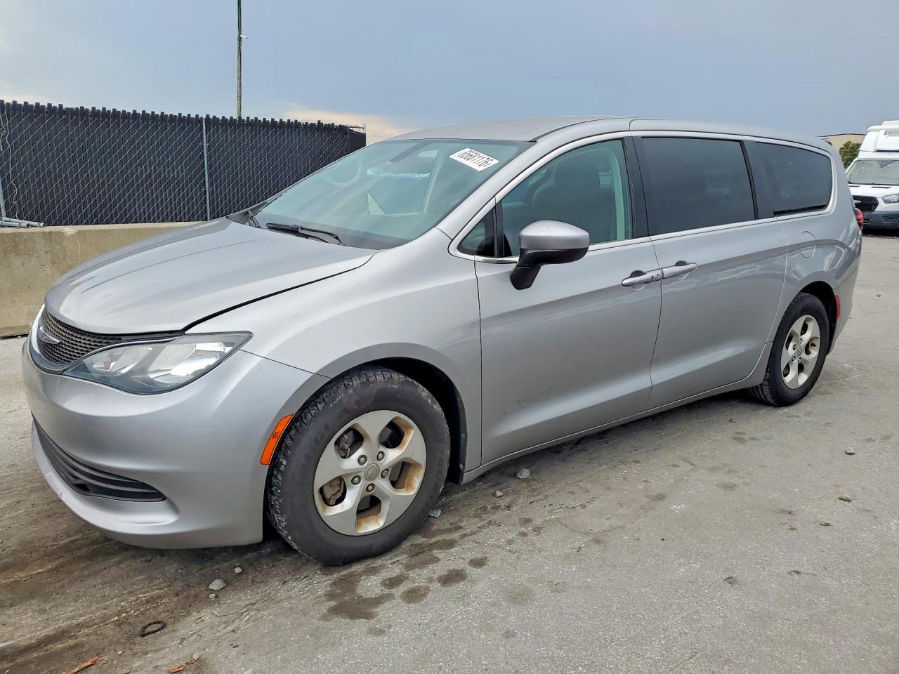 2017 CHRYSLER PACIFICA LX