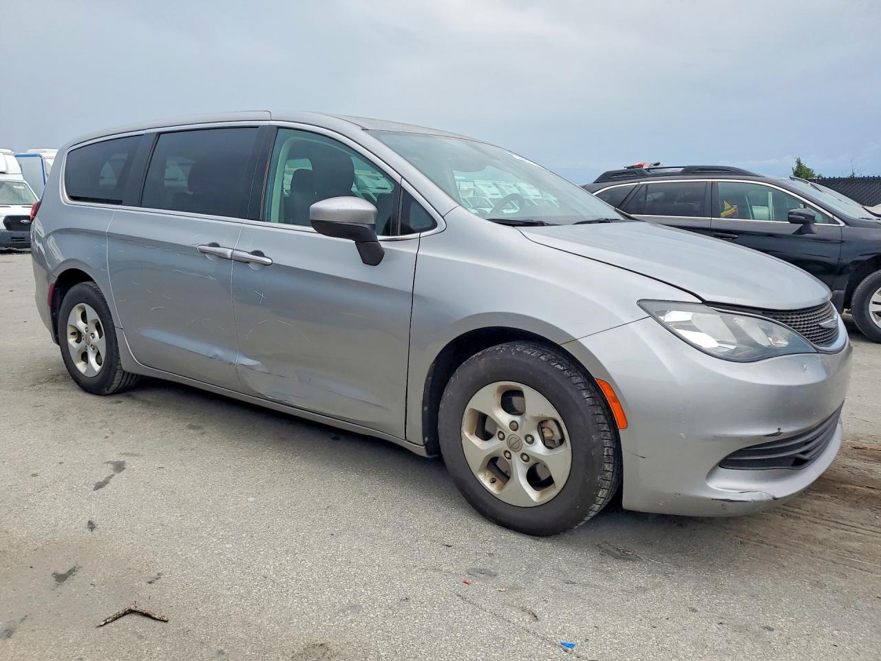 2017 CHRYSLER PACIFICA LX — снимка 4