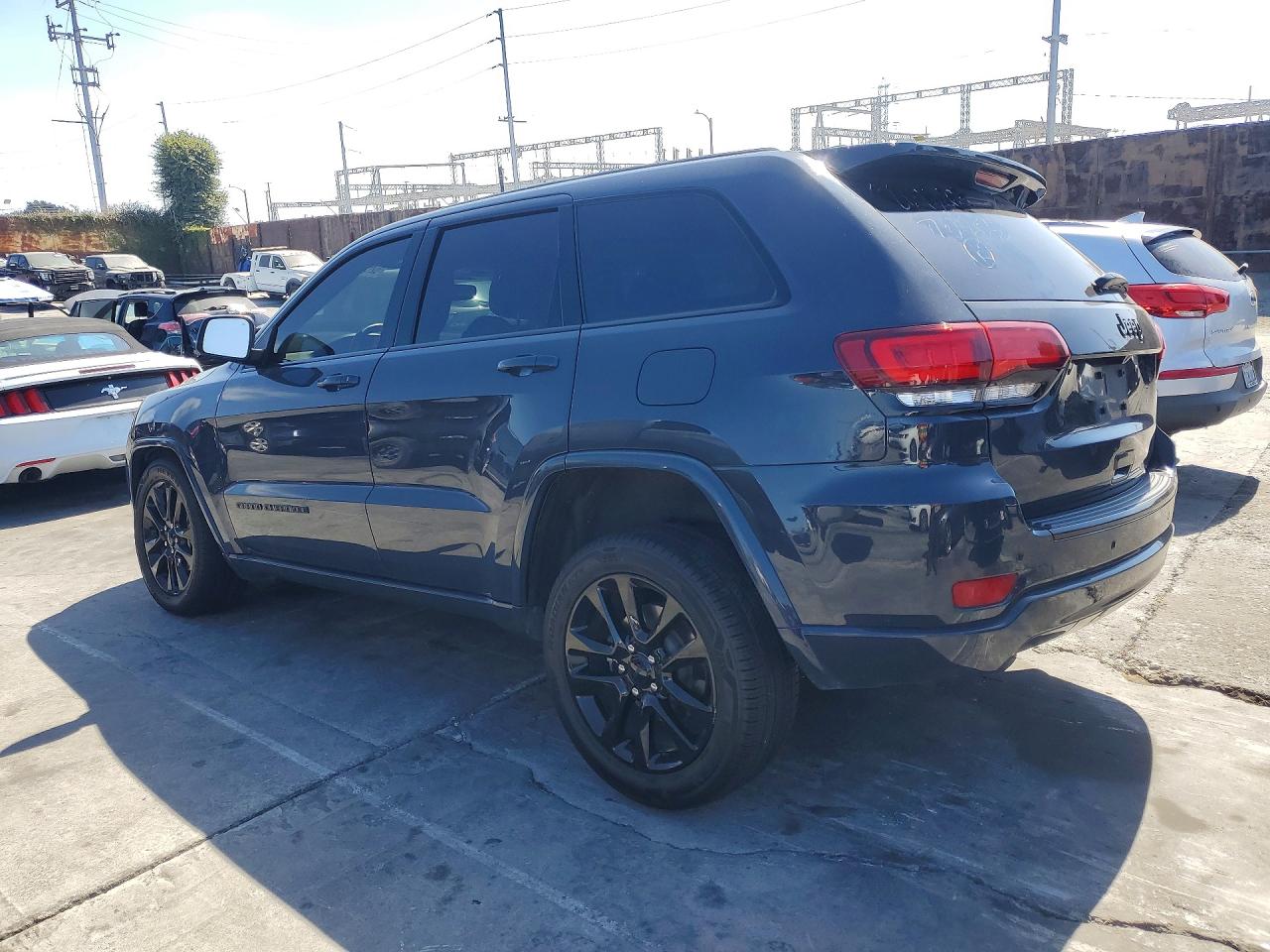 2018 JEEP LAREDO — снимка 2