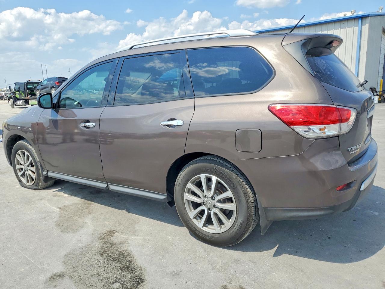 2016 NISSAN PATHFINDER S — снимка 2
