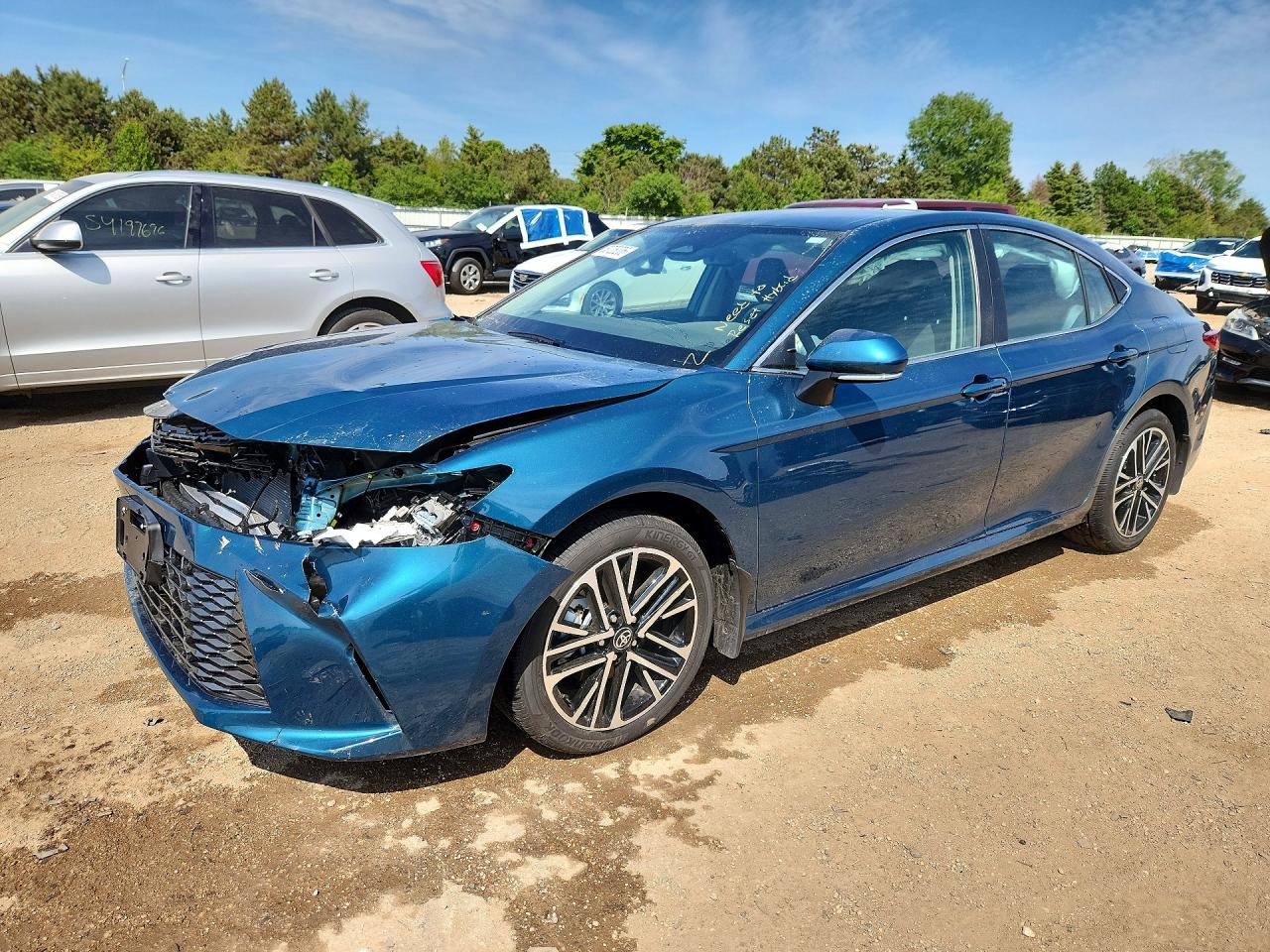 2026 TOYOTA CAMRY XLE