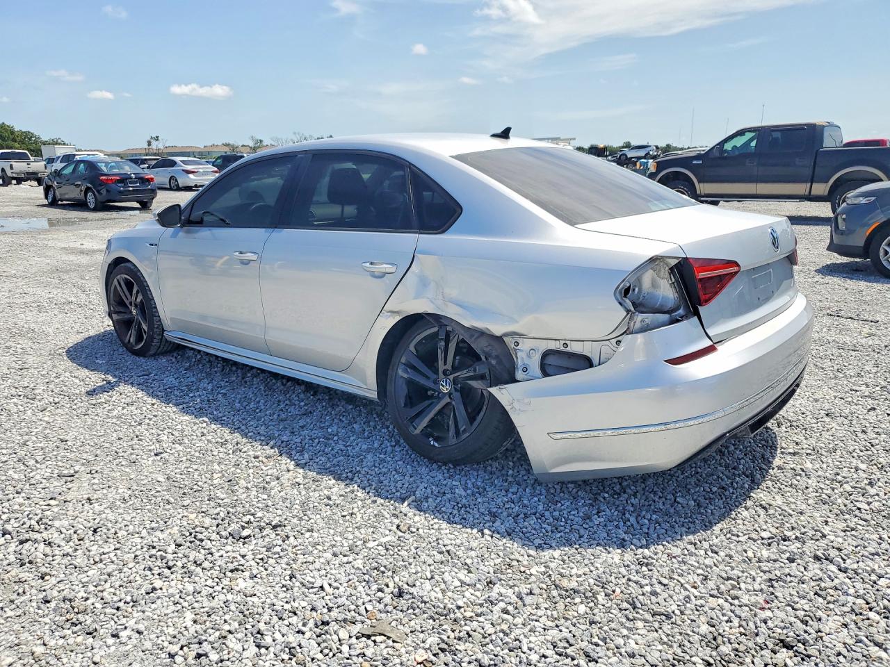 2018 VOLKSWAGEN PASSAT S — снимка 2