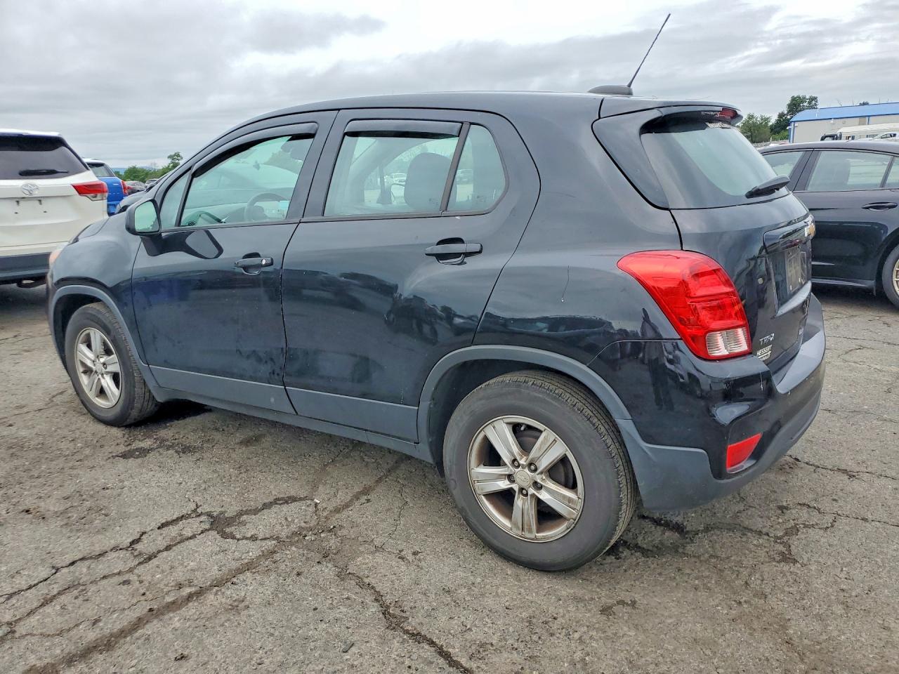 2020 CHEVROLET TRAX LS — снимка 2