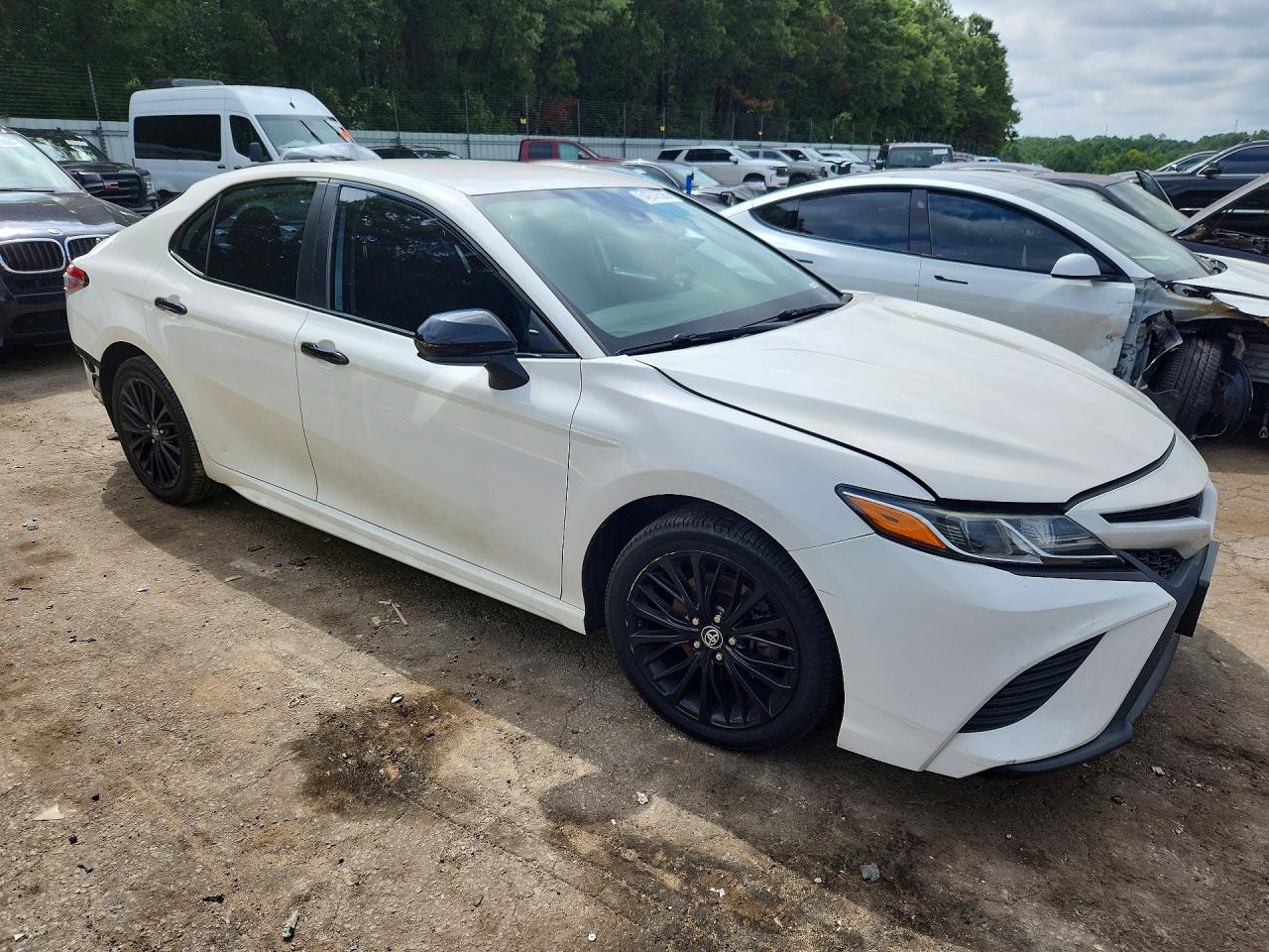 2019 TOYOTA CAMRY SE — снимка 4