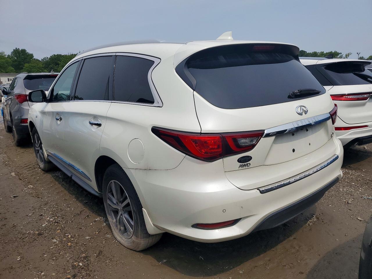 2020 INFINITI QX60 LUXE — снимка 2