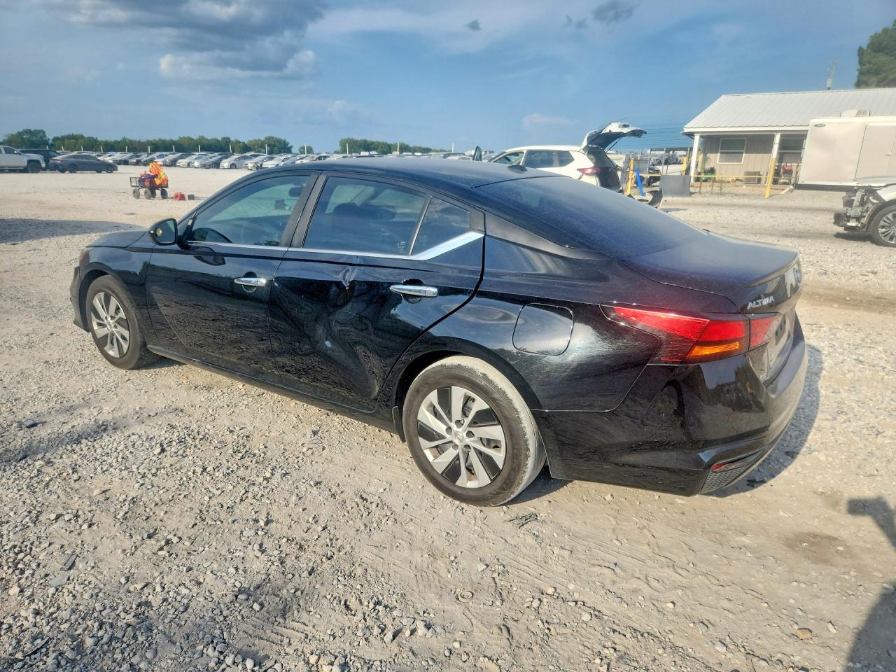 2020 NISSAN ALTIMA S — снимка 2
