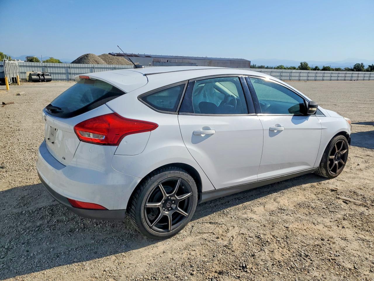 2017 FORD FOCUS SE — снимка 3