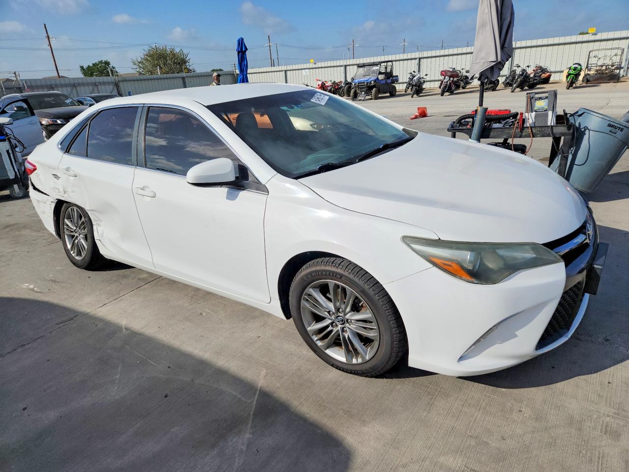 2017 TOYOTA CAMRY SE — снимка 4