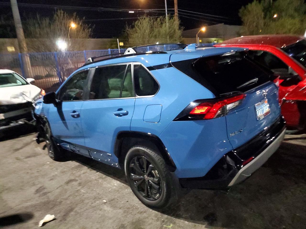 2025 TOYOTA RAV4 SE — снимка 2