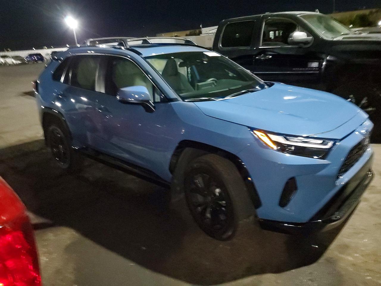 2025 TOYOTA RAV4 SE — снимка 4