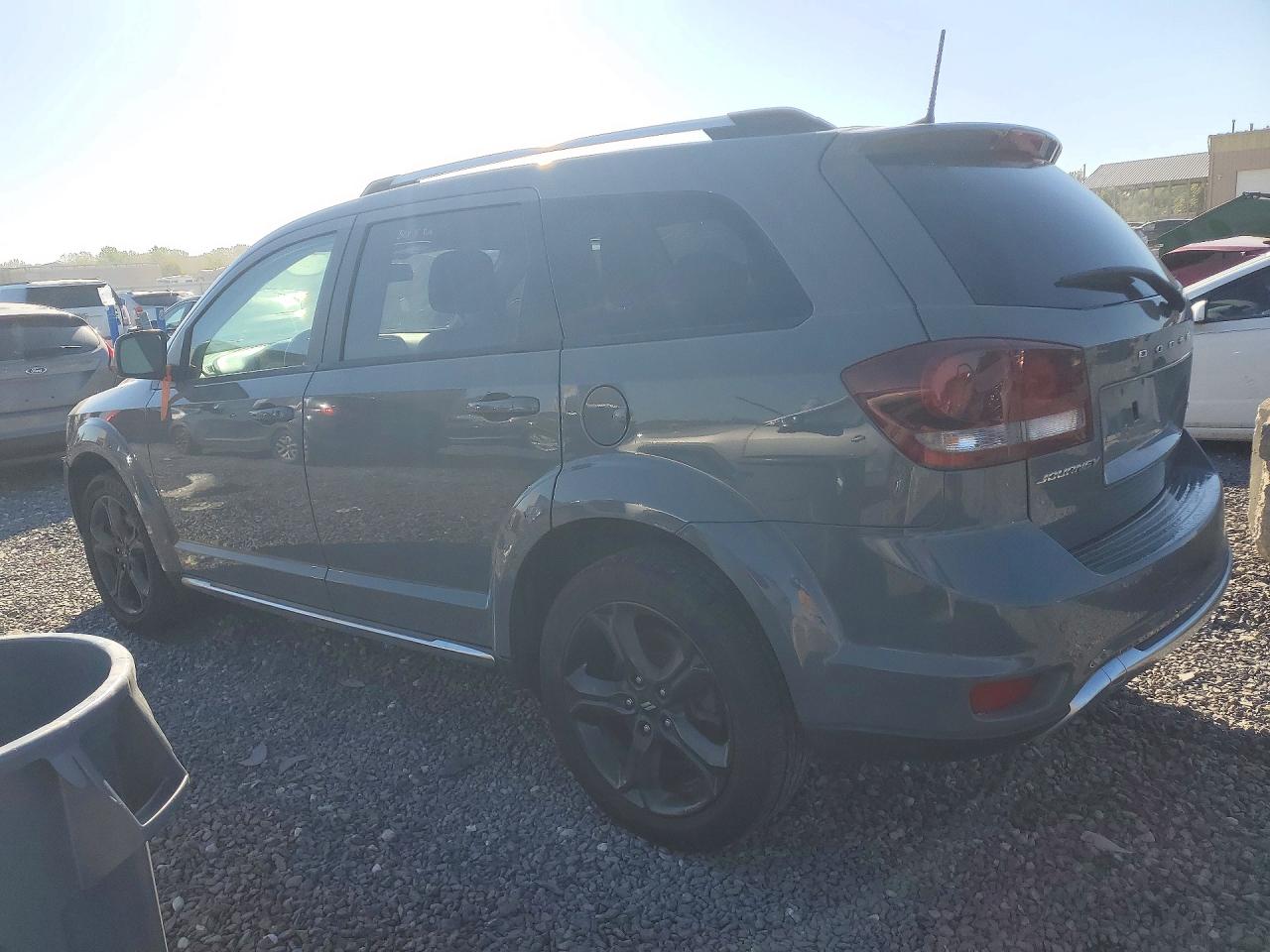 2020 DODGE JOURNEY CROSSROAD — photo 2