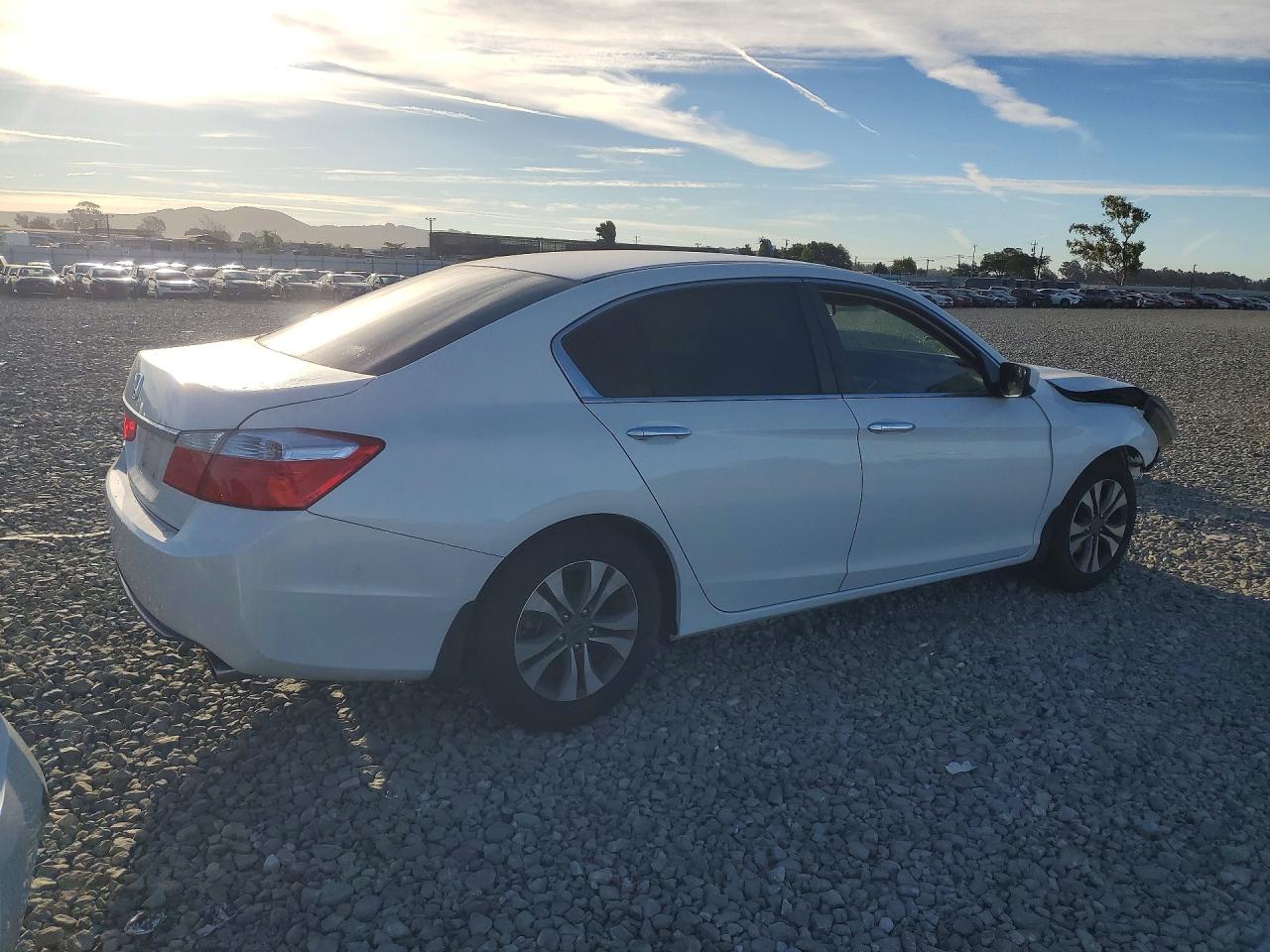 2015 HONDA ACCORD LX — снимка 3