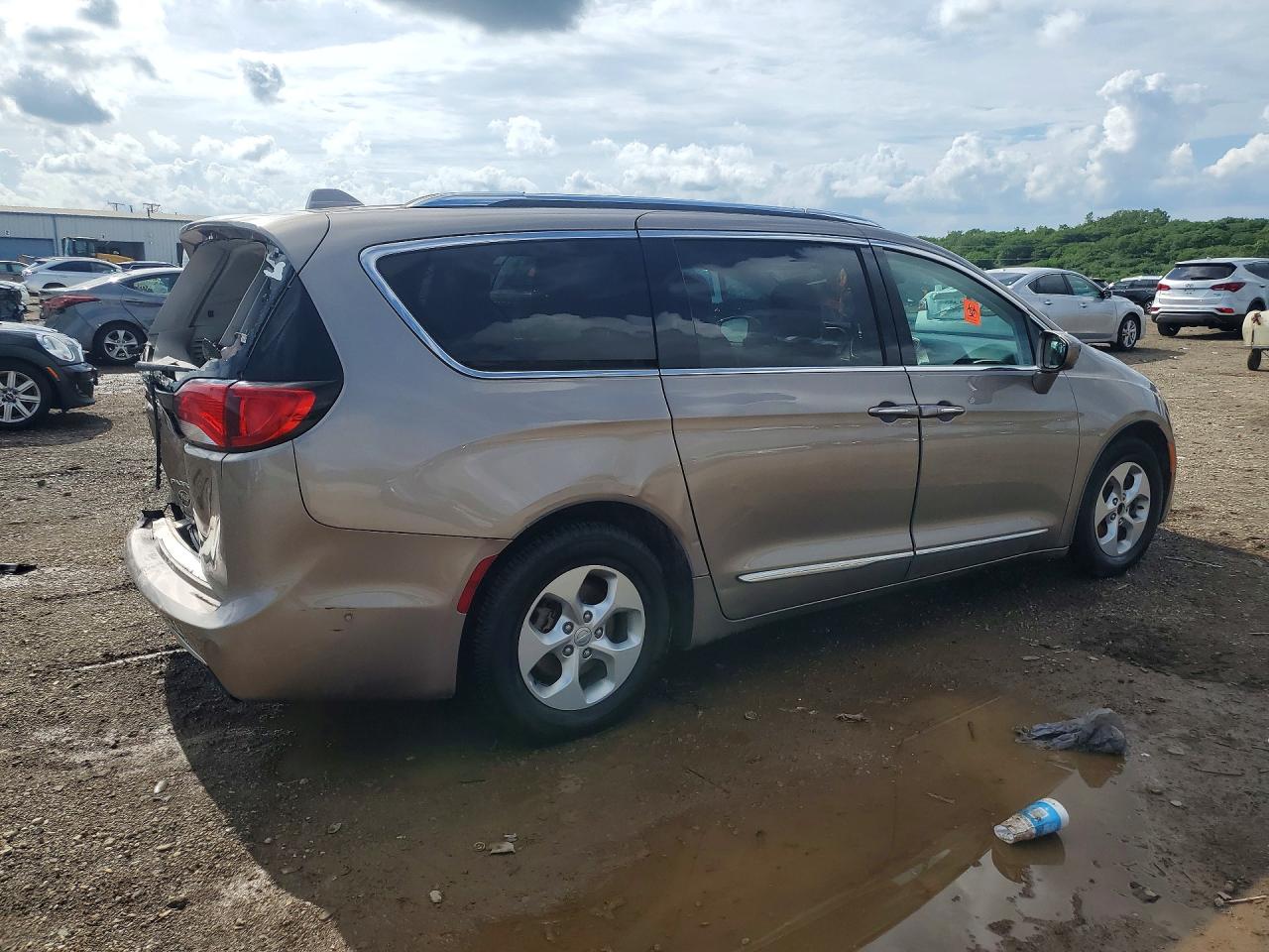 2017 CHRYSLER PACIFICA TOURING L PLUS — снимка 3