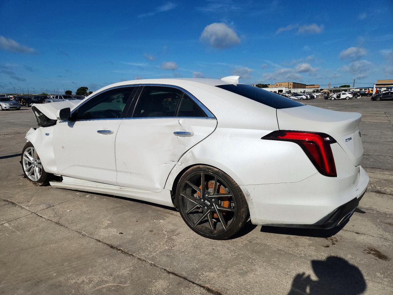 2021 CADILLAC CT4 LUXURY — снимка 2
