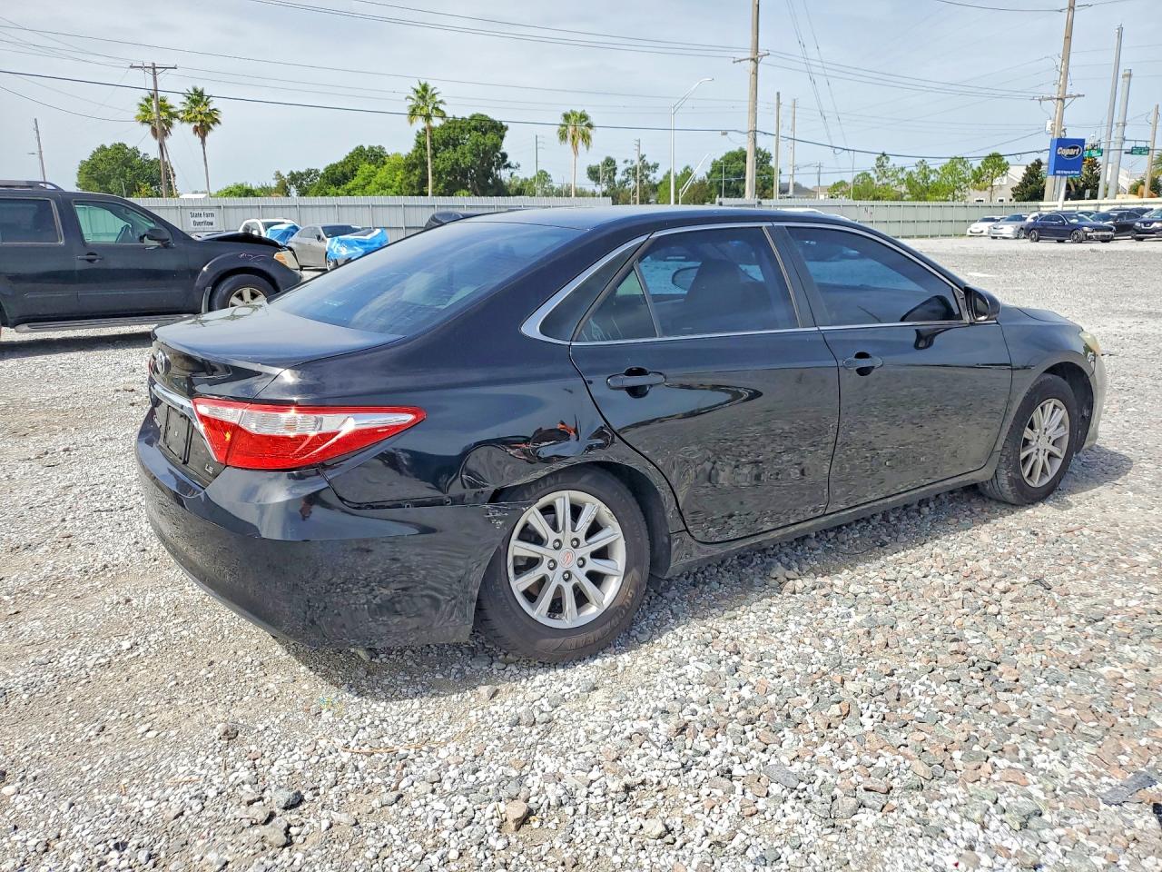 2016 TOYOTA CAMRY LE — снимка 3