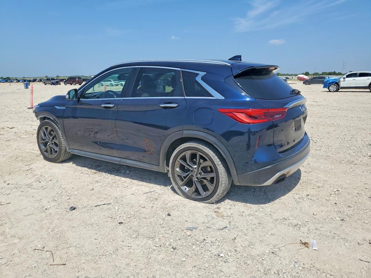 2019 INFINITI QX50 ESSENTIAL — снимка 2