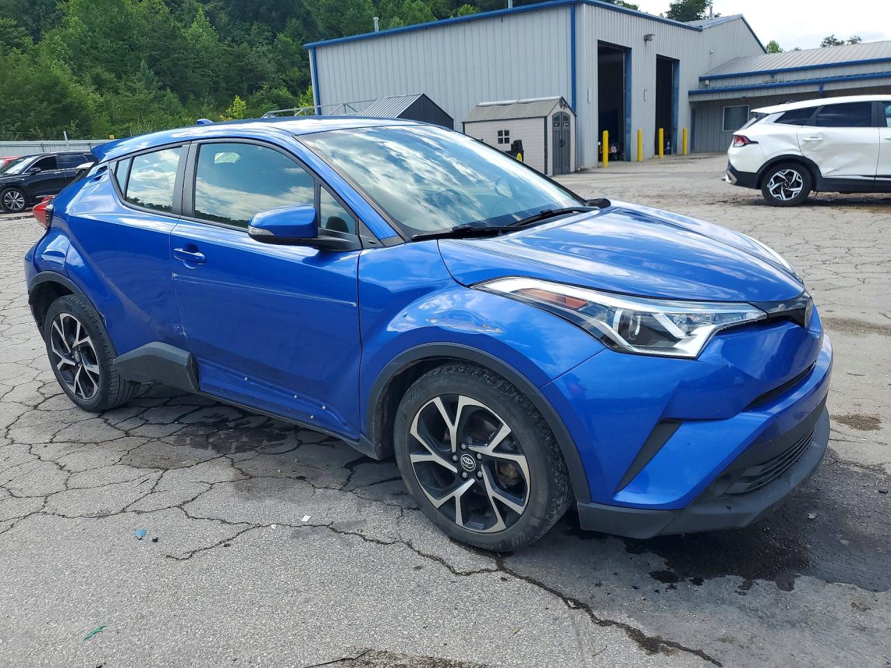 2019 TOYOTA C-HR XLE — снимка 4