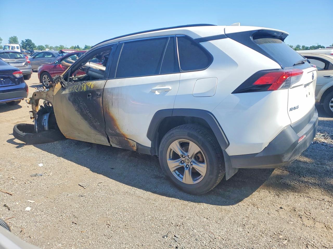 2022 TOYOTA RAV4 LE — снимка 2