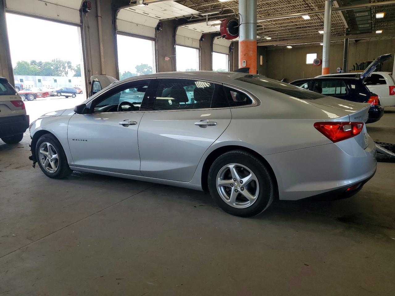 2018 CHEVROLET MALIBU LS — снимка 2