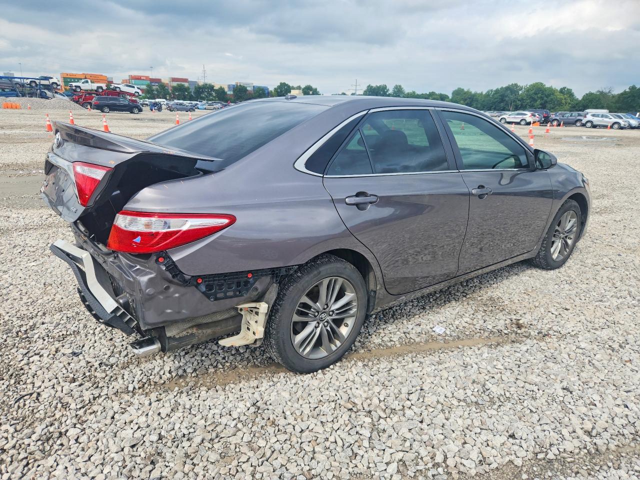 2017 TOYOTA CAMRY SE — снимка 3