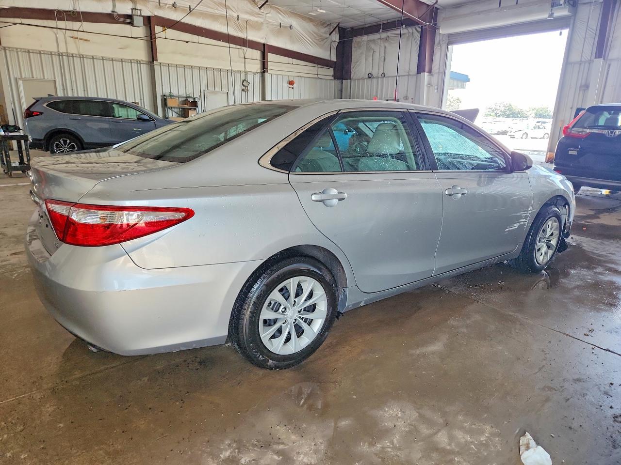 2016 TOYOTA CAMRY LE — снимка 3