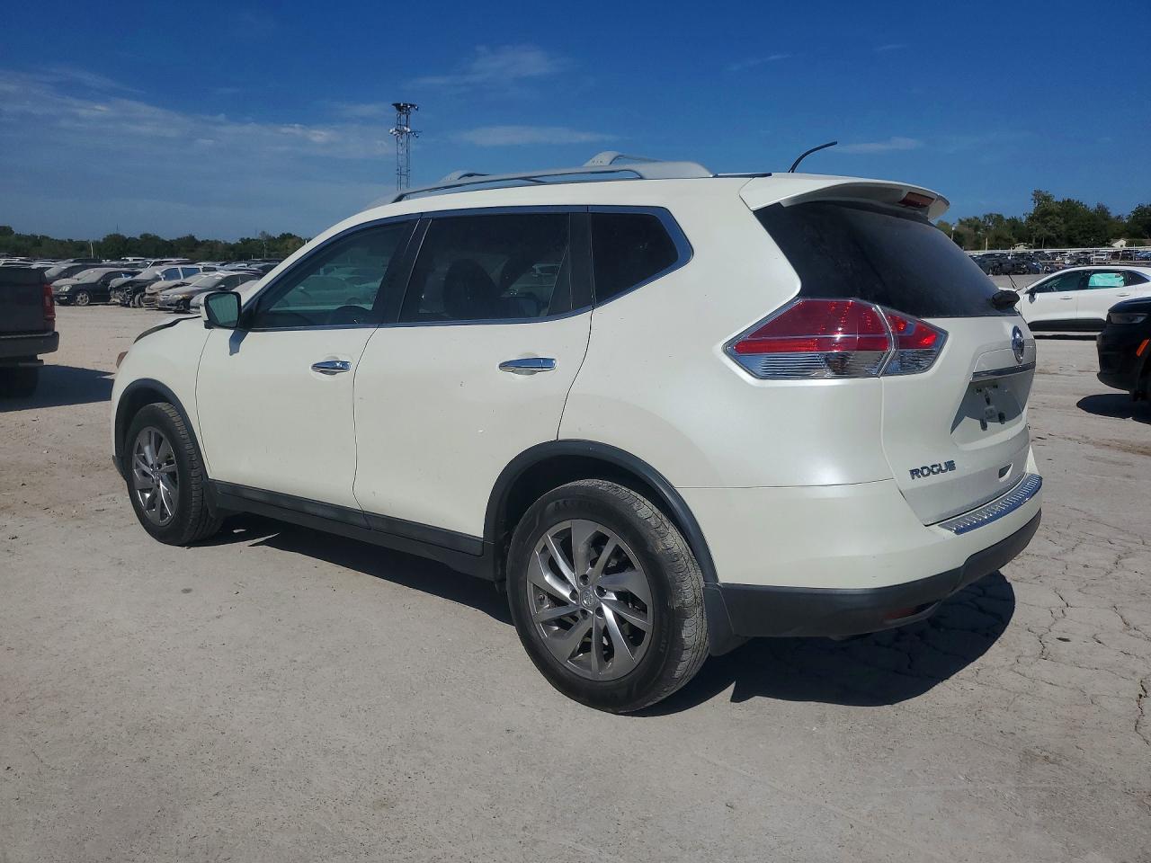 2015 NISSAN ROGUE SL — снимка 2