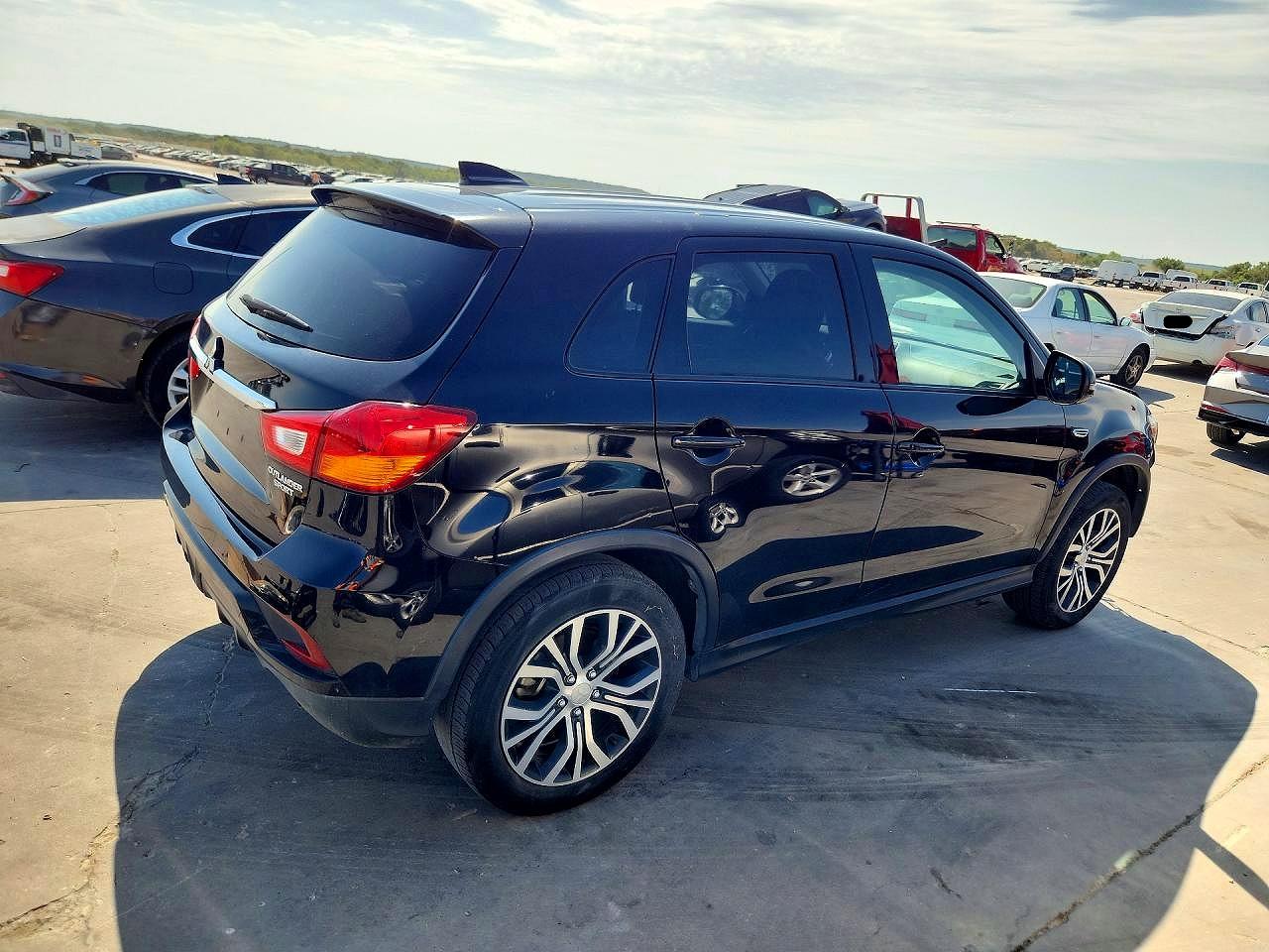 2018 MITSUBISHI OUTLANDER SPORT ES — снимка 3
