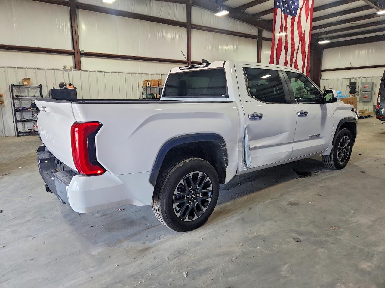 2026 TOYOTA TUNDRA CREWMAX LIMITED — снимка 3