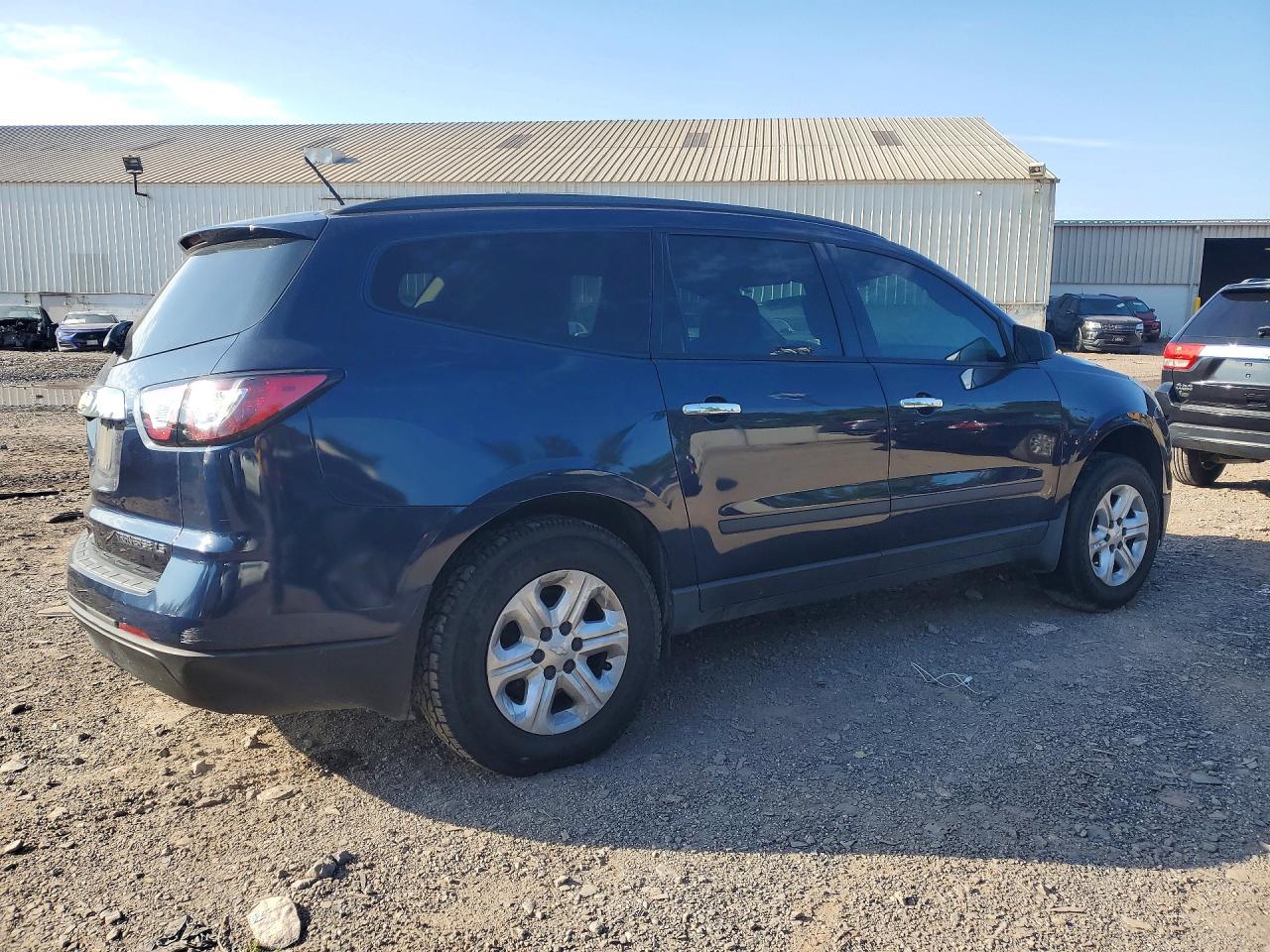 2015 CHEVROLET TRAVERSE LS — снимка 3