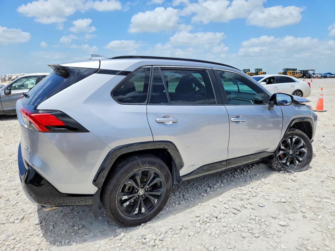 2022 TOYOTA RAV4 SE — снимка 3