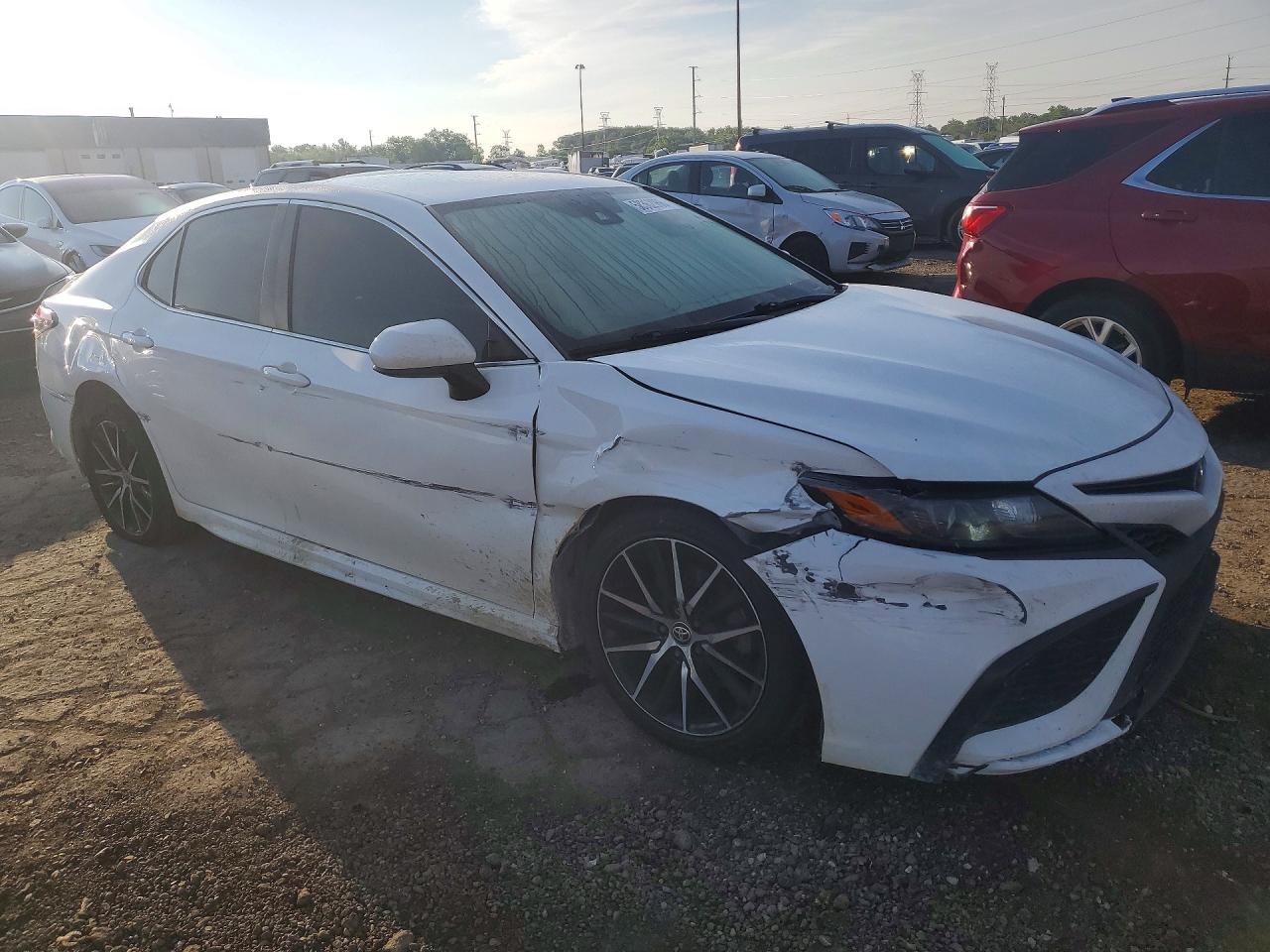 2021 TOYOTA CAMRY SE — снимка 4