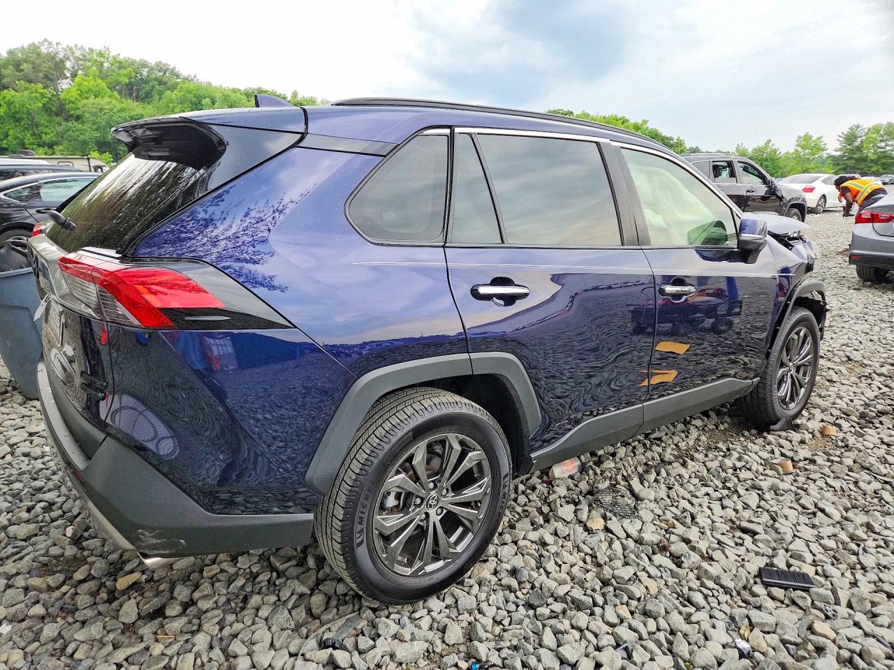 2022 TOYOTA RAV4 LIMITED — снимка 3