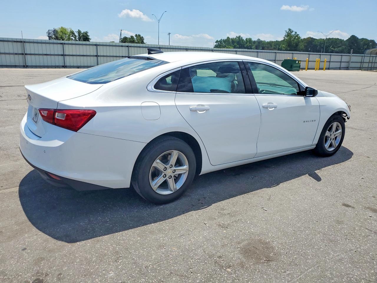 2024 CHEVROLET MALIBU LS — снимка 3