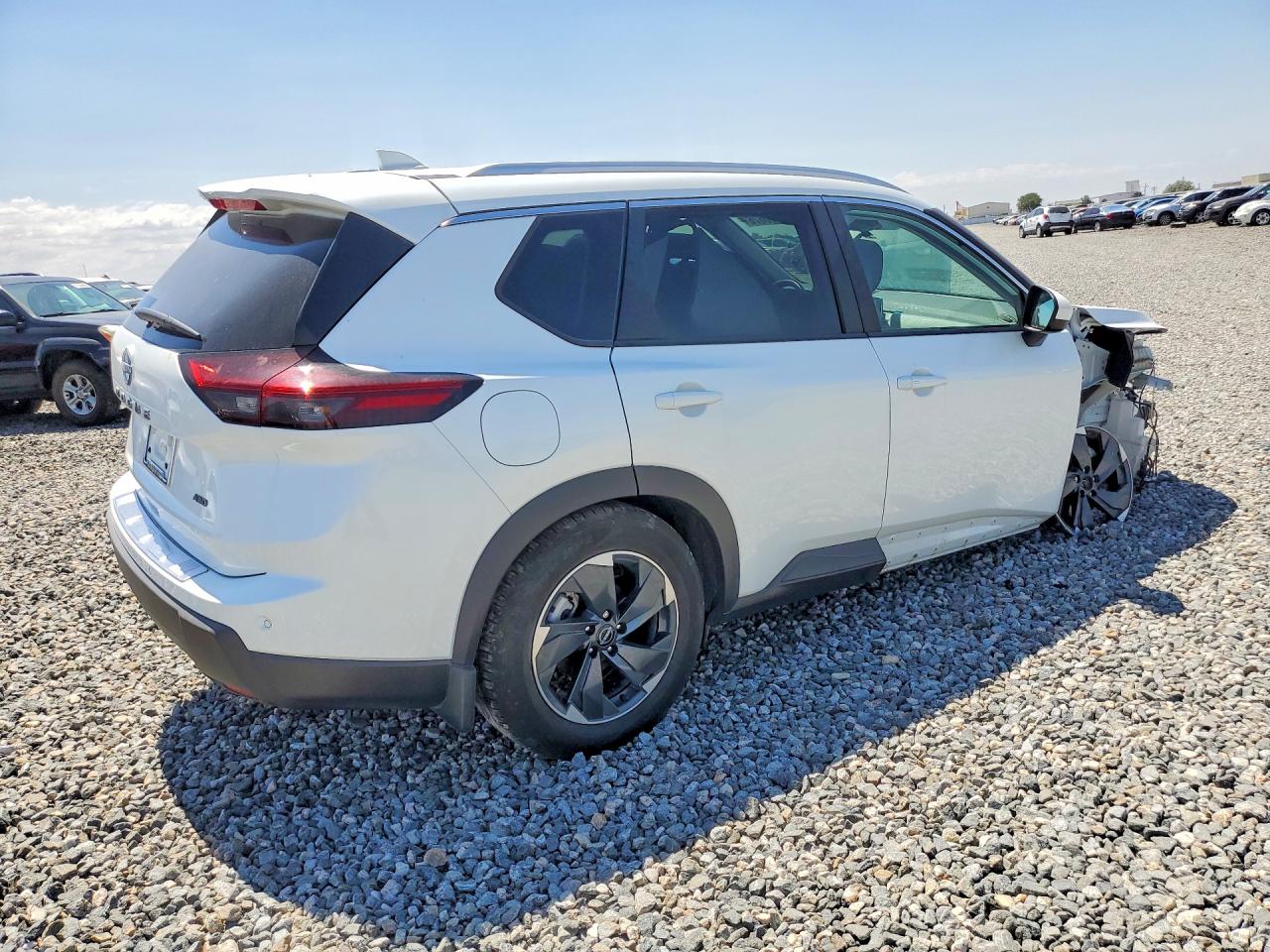 2026 NISSAN ROGUE SV — снимка 3