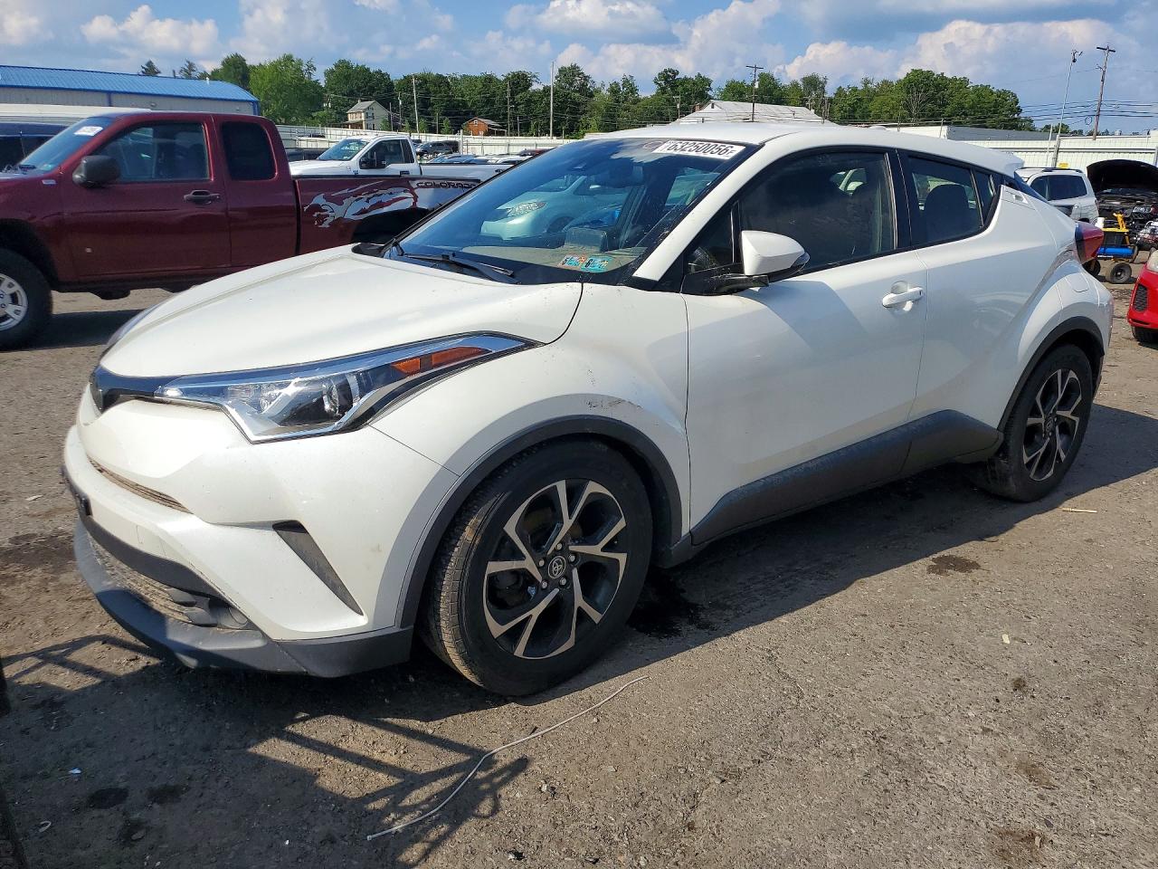2019 TOYOTA C-HR XLE