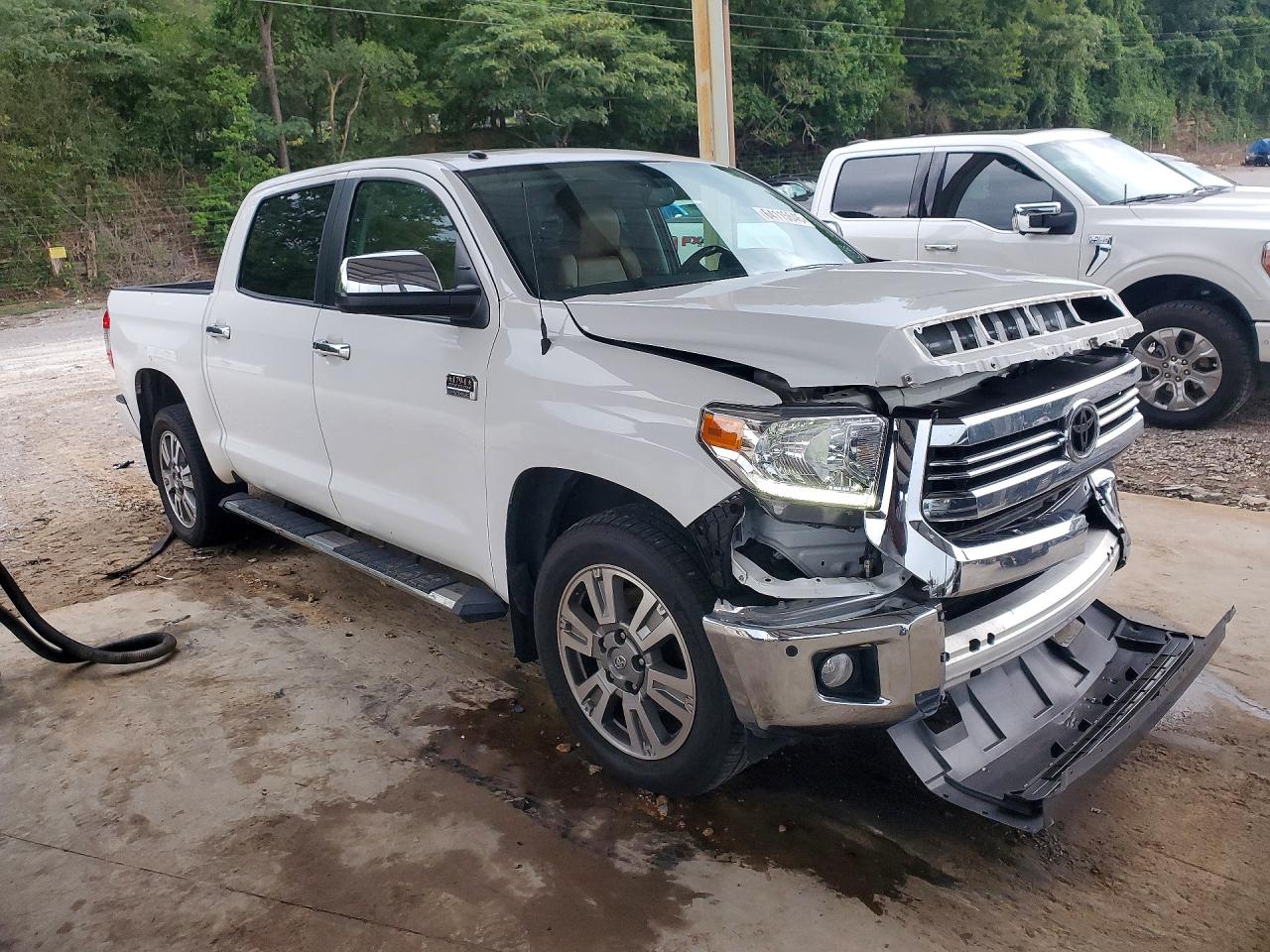 2017 TOYOTA TUNDRA 1794 EDITION — снимка 4