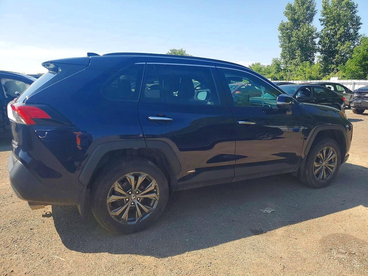 2023 TOYOTA RAV4 LIMITED — снимка 3